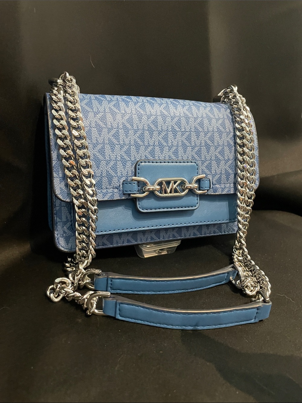 Michael Kors Blue Signature Shoulder or Crossbody bag with Silver Hardware - Picture 9 of 16